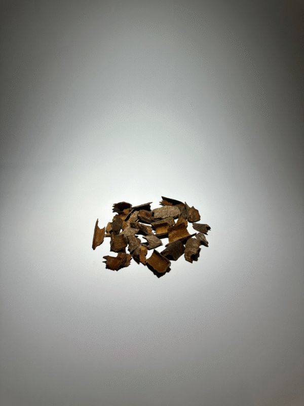 نفايح العود